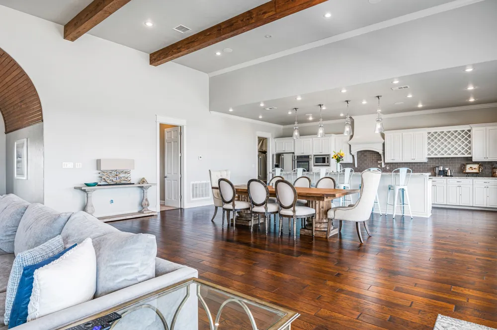 672 Villa Drive Crystal Beach, TX 77650