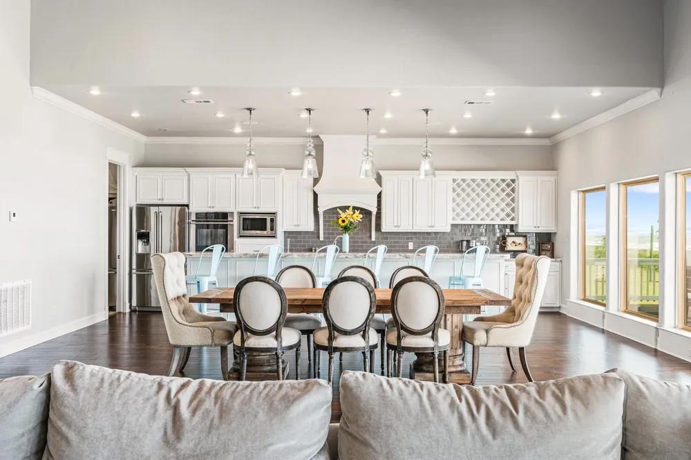672 Villa Drive Crystal Beach, TX 77650