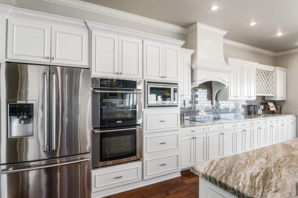 672 Villa Drive Crystal Beach, TX 77650