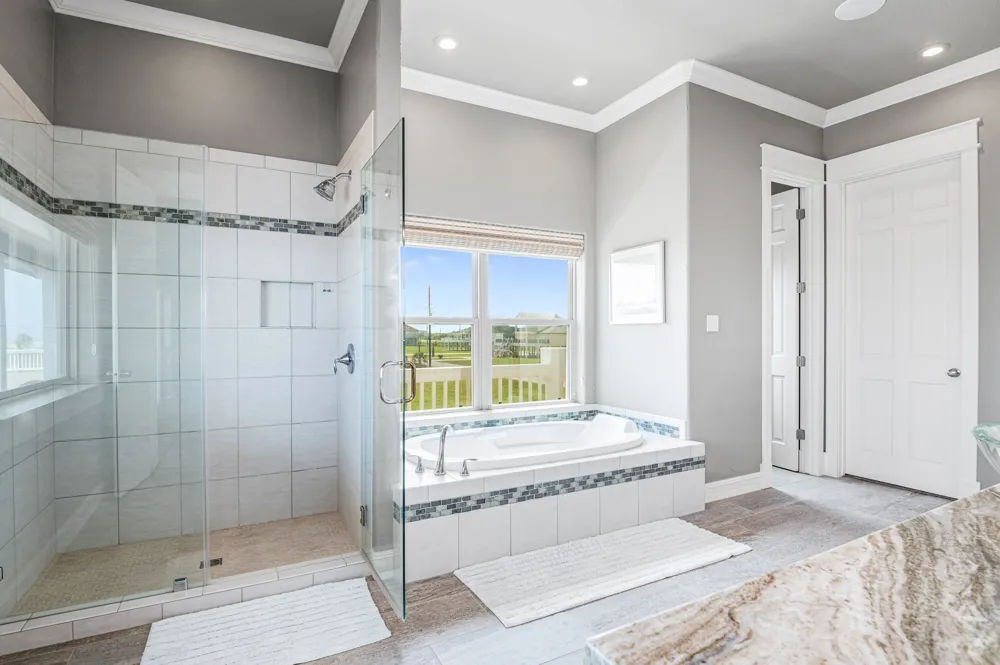 672 Villa Drive Crystal Beach, TX 77650