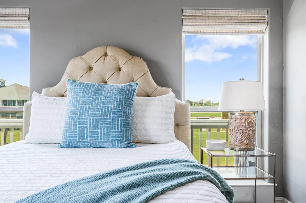 672 Villa Drive Crystal Beach, TX 77650