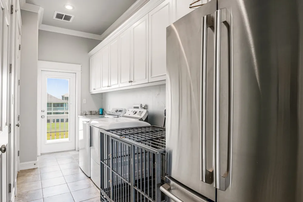 672 Villa Drive Crystal Beach, TX 77650