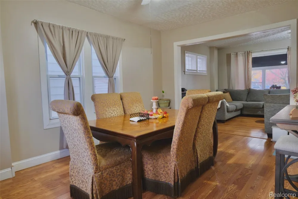 54 Abbott Street River Rouge City, MI 48218