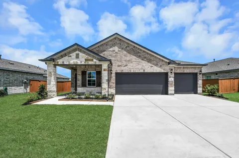 74 Leon Way