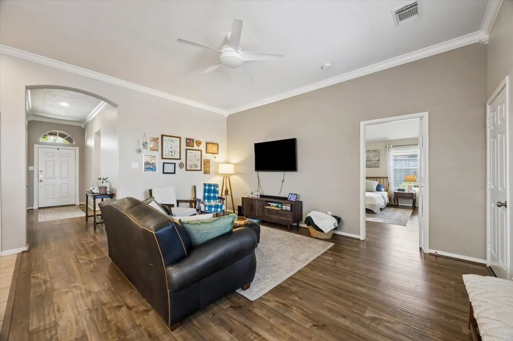 608 Brad Court Webster, TX 77598