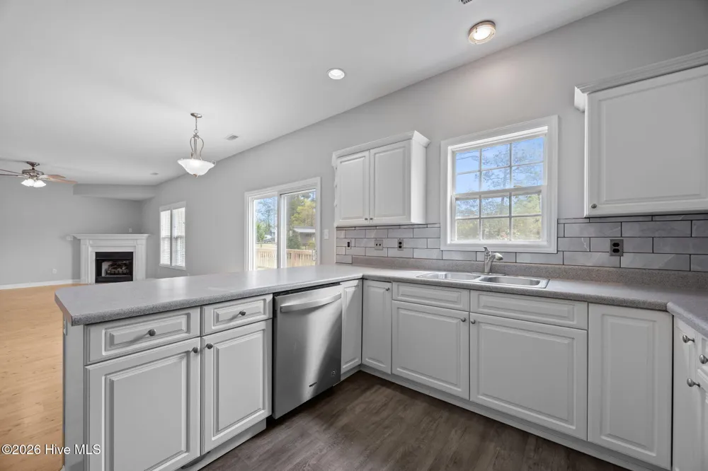 106 Bobwhite Circle Cape Carteret, NC 28584