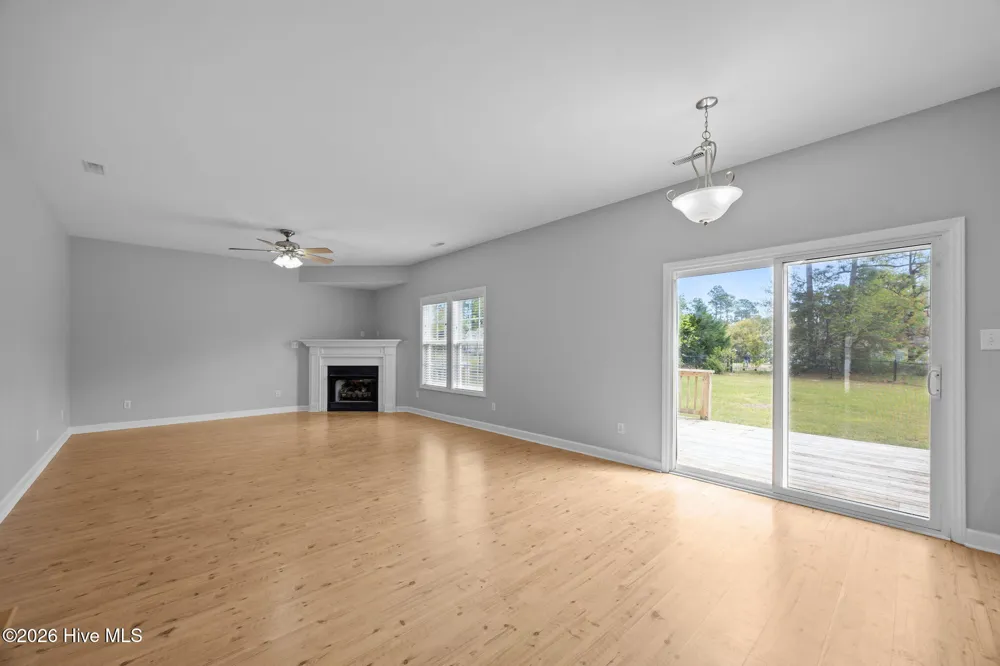 106 Bobwhite Circle Cape Carteret, NC 28584