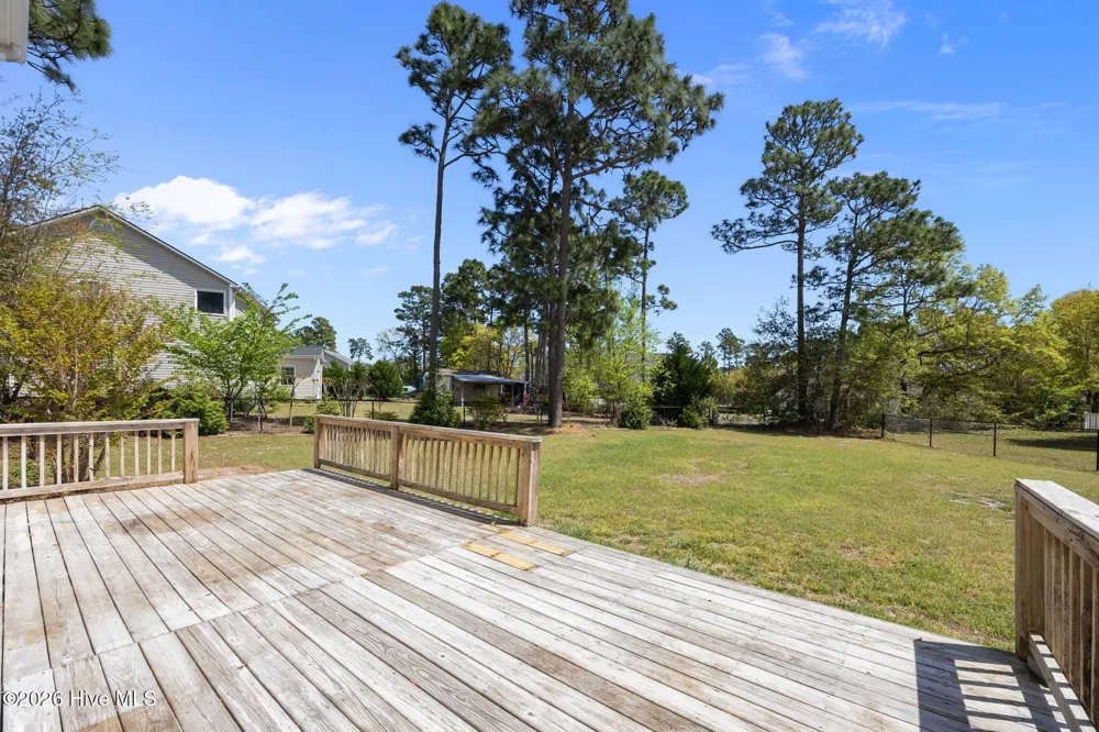 106 Bobwhite Circle Cape Carteret, NC 28584
