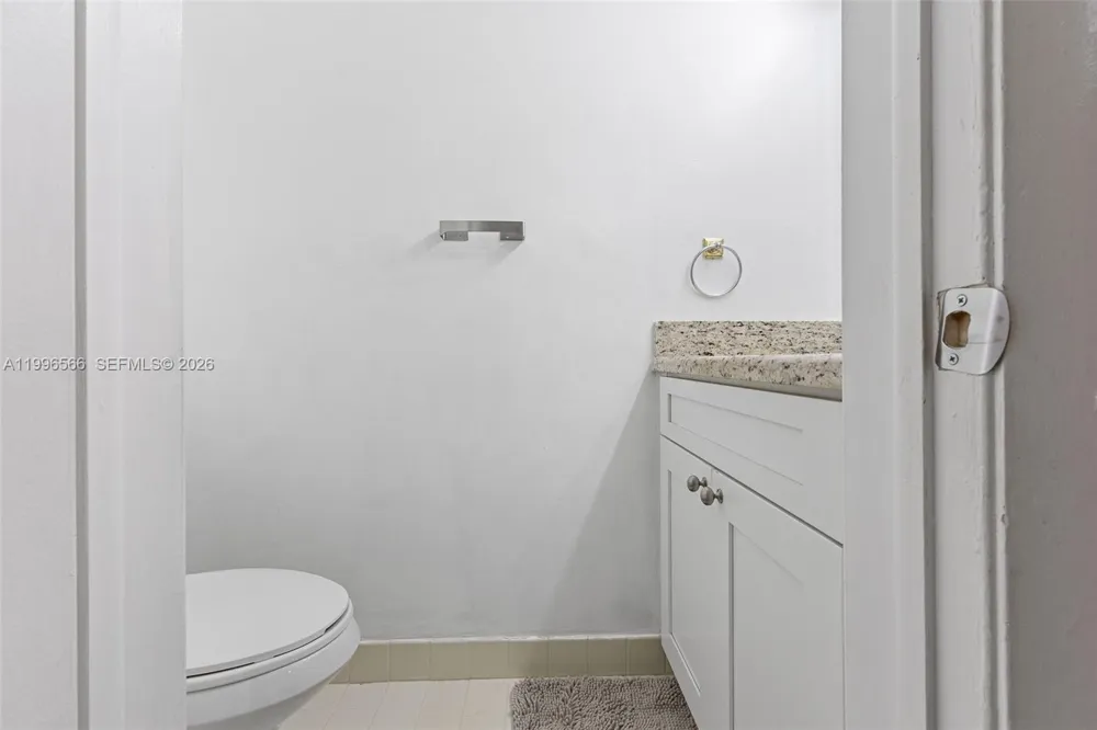 10500 NW 3rd St Pembroke Pines, FL 33026