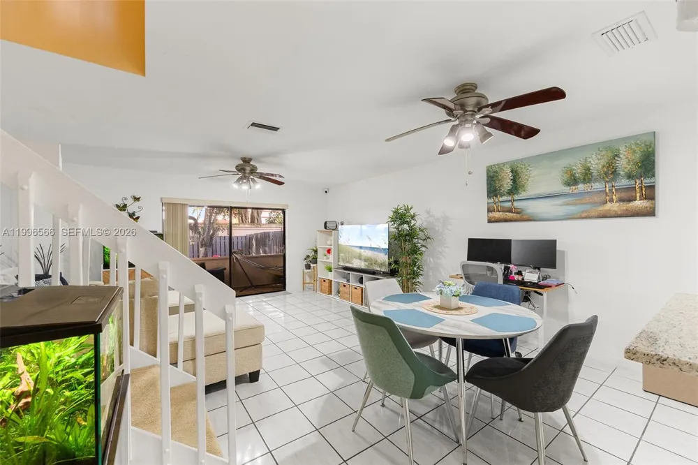 10500 NW 3rd St Pembroke Pines, FL 33026