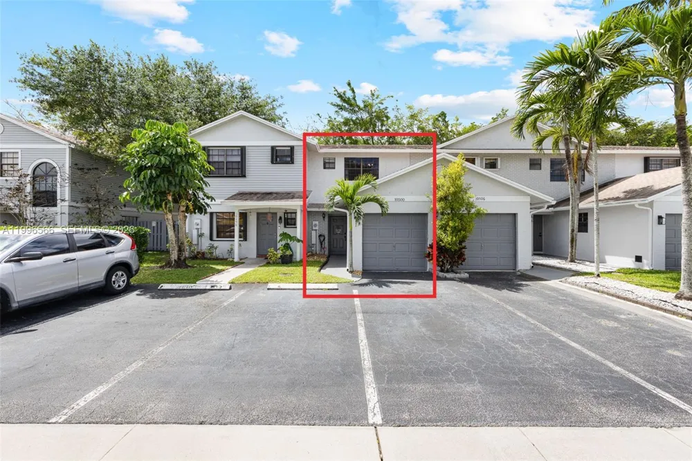 10500 NW 3rd St Pembroke Pines, FL 33026