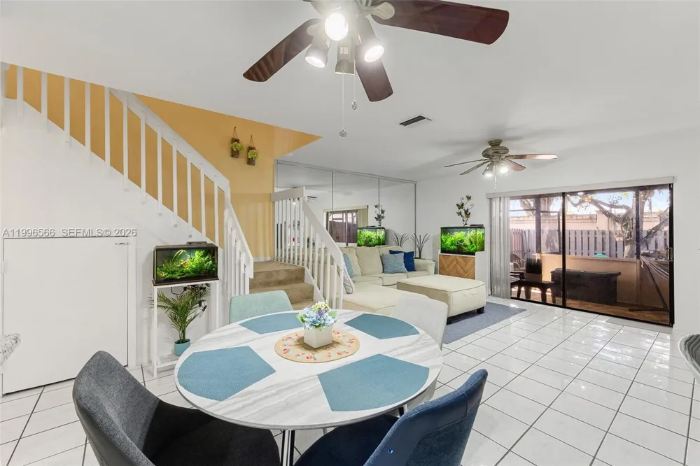 10500 NW 3rd St Pembroke Pines, FL 33026