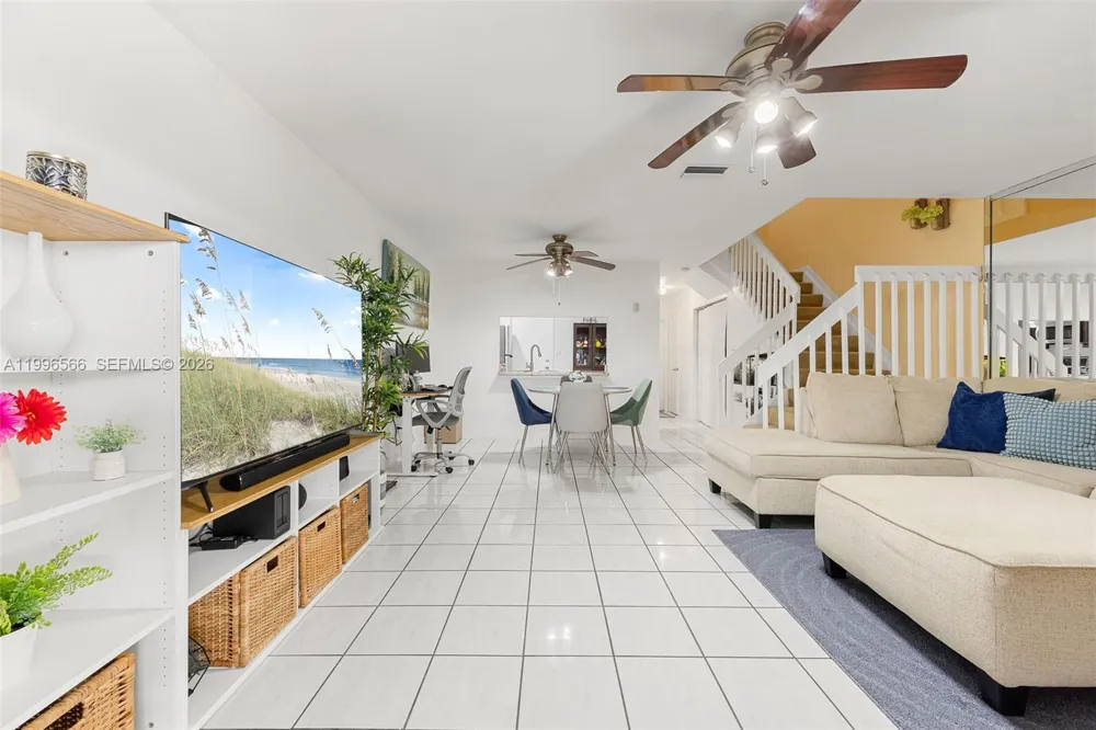 10500 NW 3rd St Pembroke Pines, FL 33026