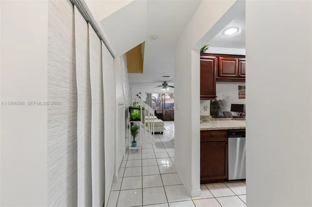 10500 NW 3rd St Pembroke Pines, FL 33026
