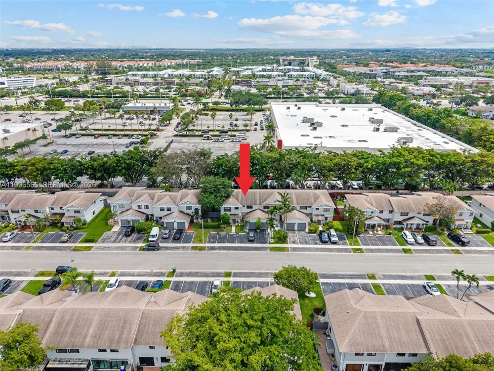 10500 NW 3rd St Pembroke Pines, FL 33026