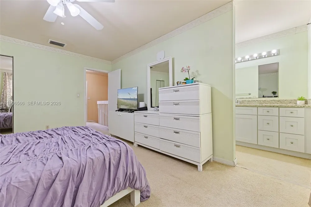 10500 NW 3rd St Pembroke Pines, FL 33026