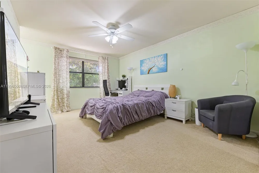 10500 NW 3rd St Pembroke Pines, FL 33026