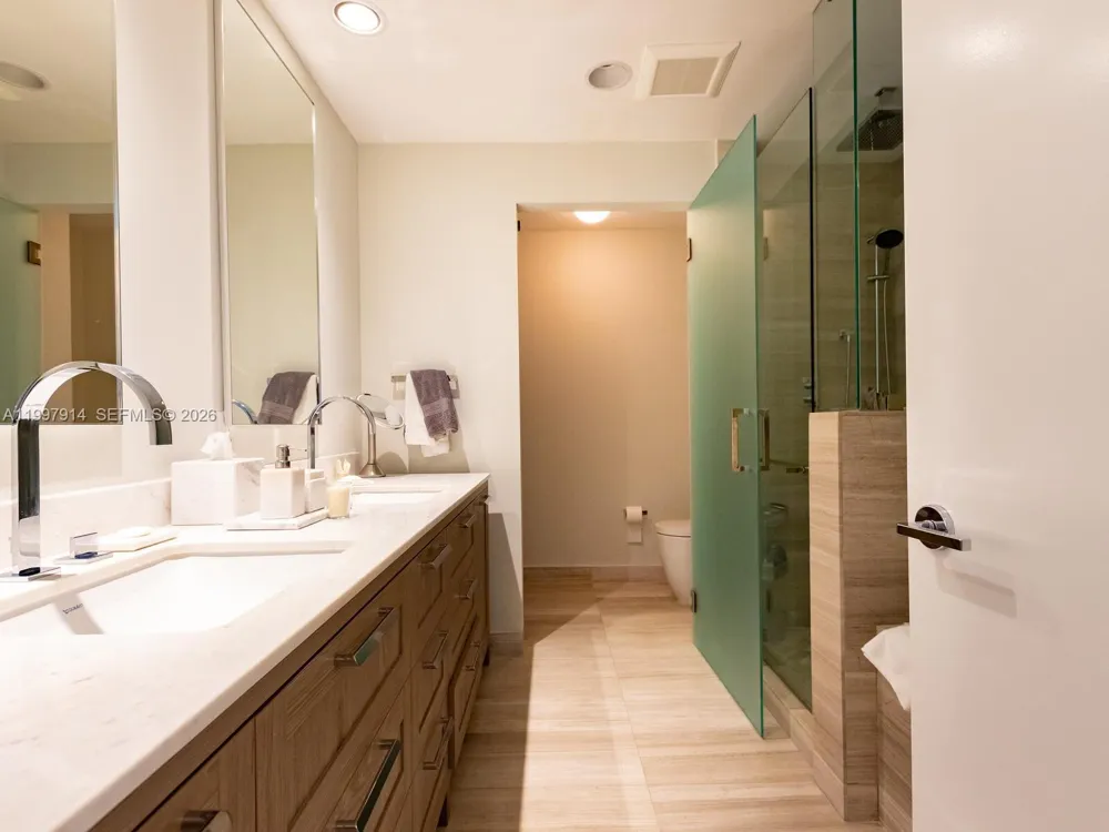 360 Ocean Dr #304S Key Biscayne, FL 33149