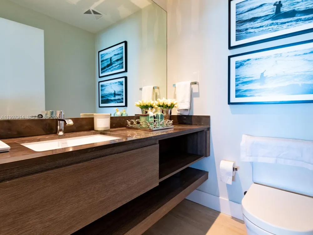 360 Ocean Dr #304S Key Biscayne, FL 33149