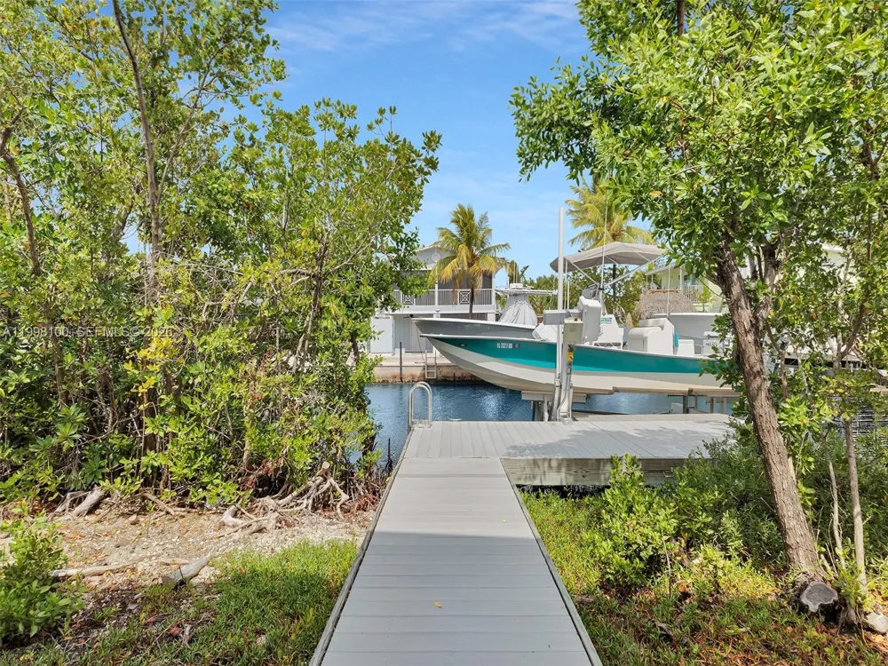 437 Pirates Rd Torch Key, FL 33042
