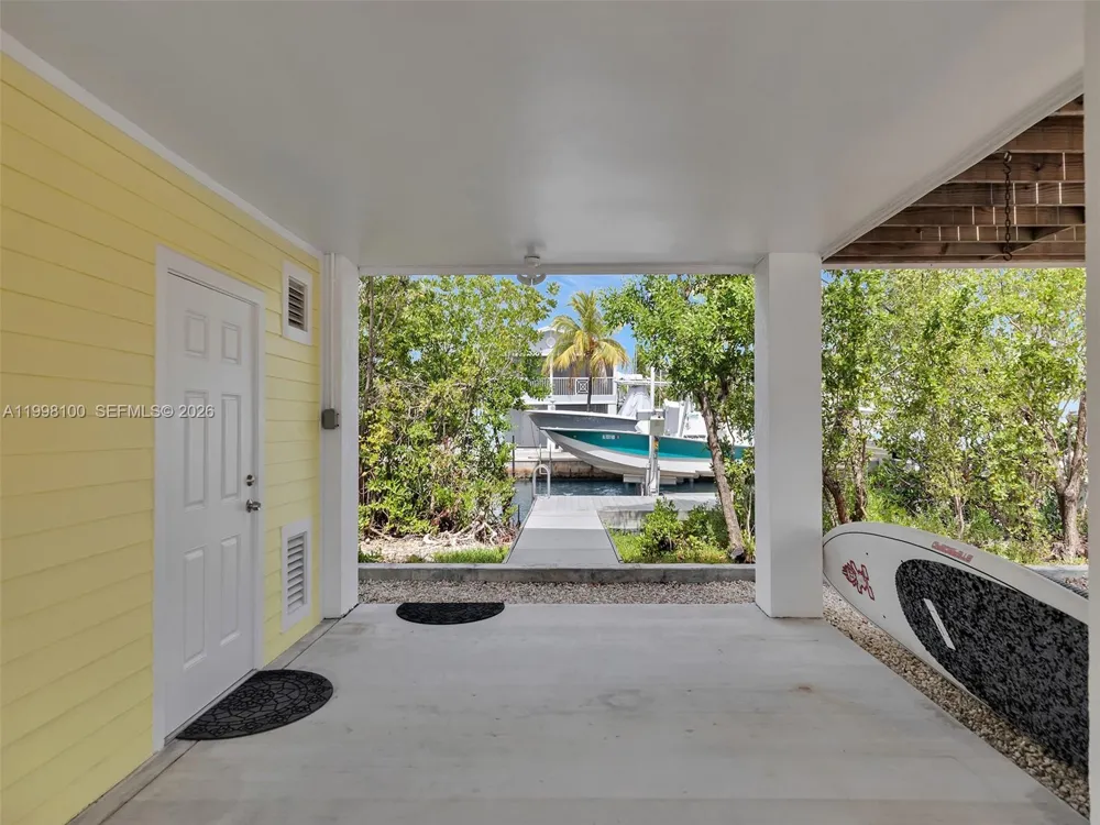 437 Pirates Rd Torch Key, FL 33042