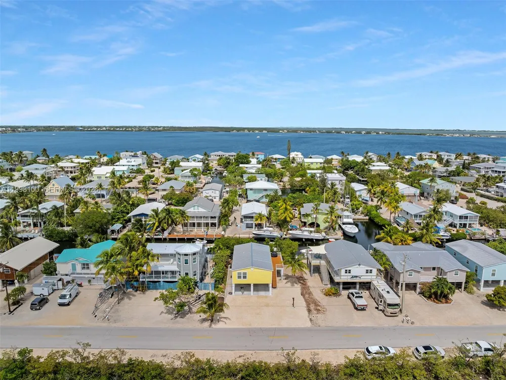 437 Pirates Rd Torch Key, FL 33042