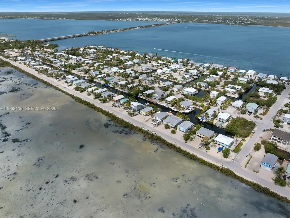 437 Pirates Rd Torch Key, FL 33042