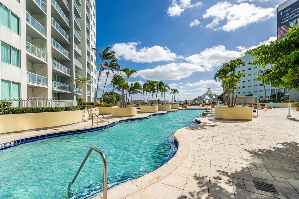 244 Biscayne Blvd #239 Miami, FL 33132