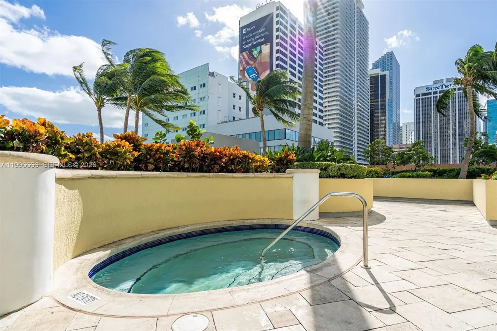 244 Biscayne Blvd #239 Miami, FL 33132