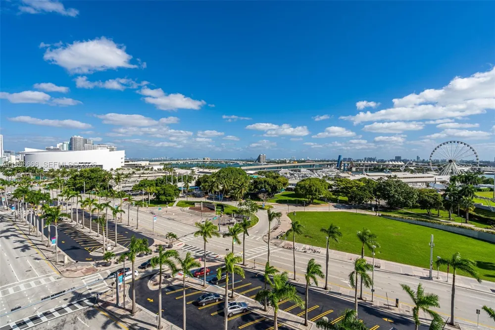 244 Biscayne Blvd #239 Miami, FL 33132