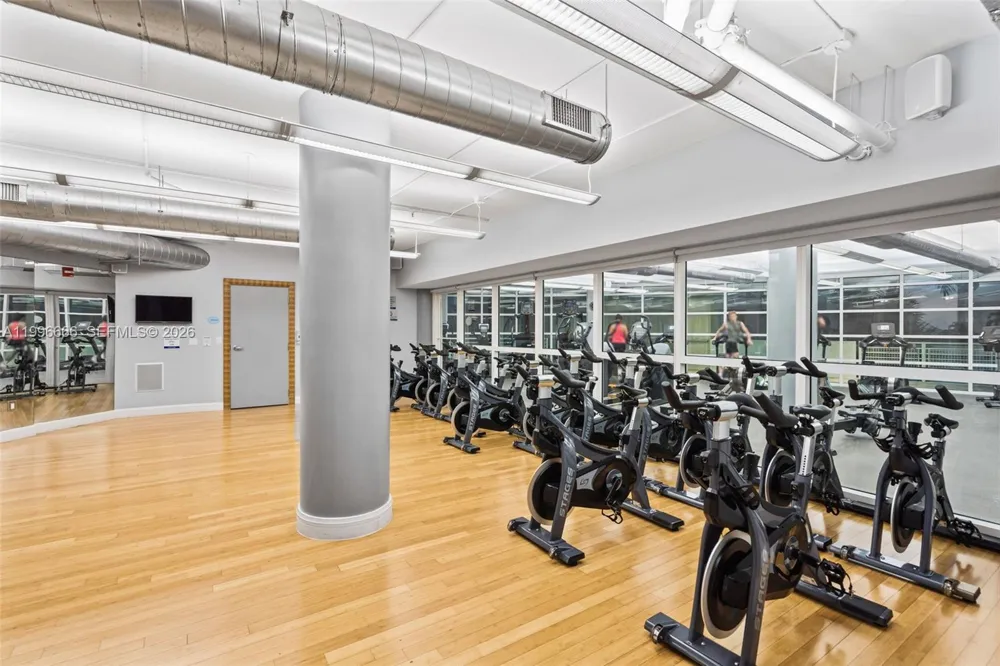 244 Biscayne Blvd #239 Miami, FL 33132