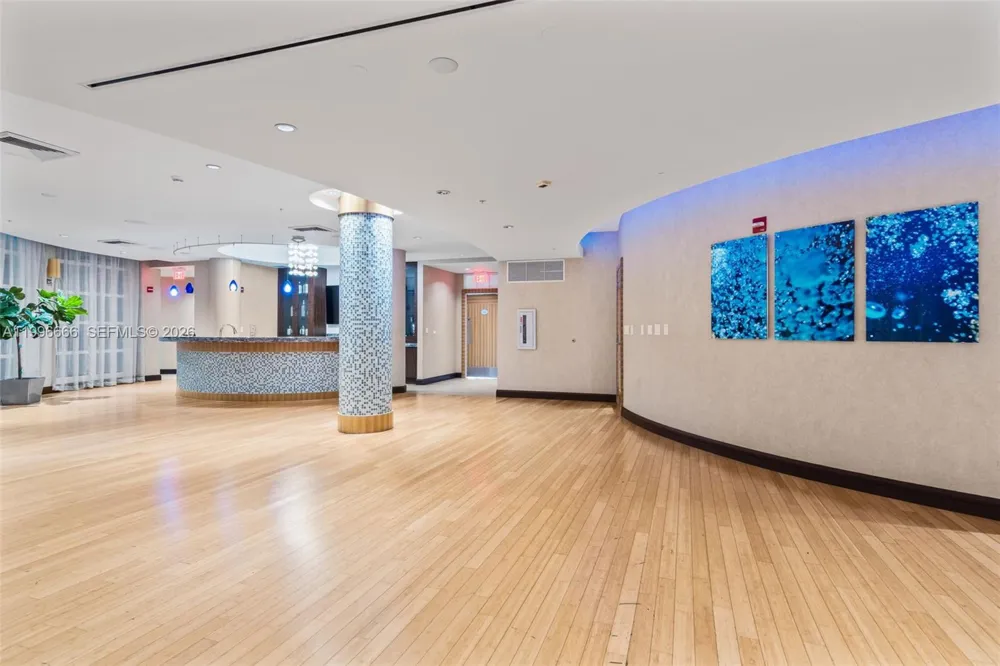 244 Biscayne Blvd #239 Miami, FL 33132