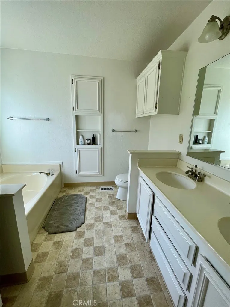 4867 Lakeville Petaluma, CA 94954