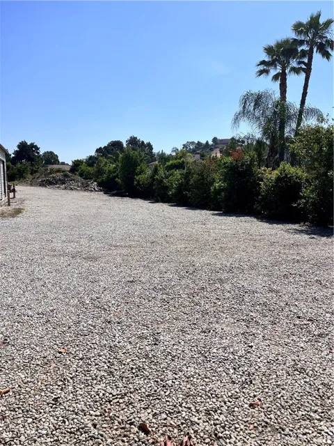 740 Amelia Avenue