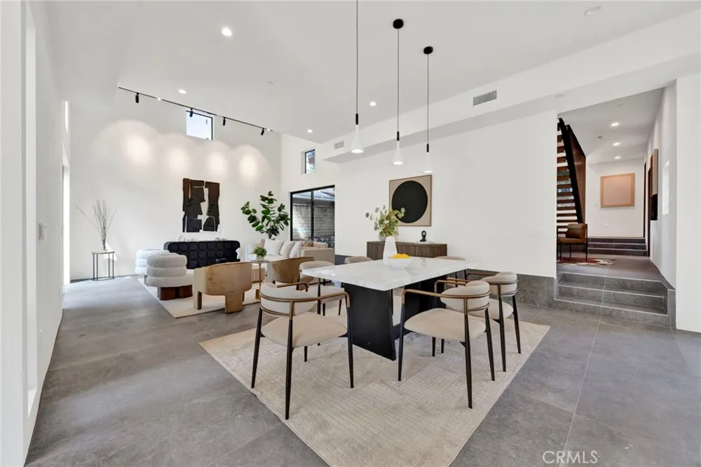 325 W Grandview Avenue Sierra Madre, CA 91024