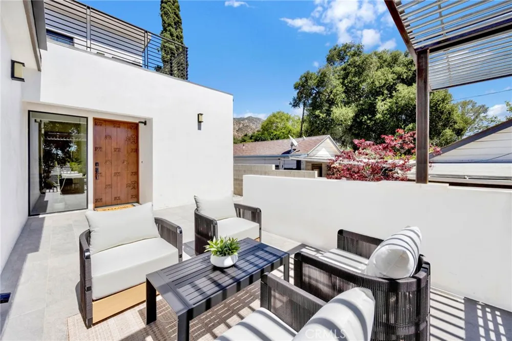 325 W Grandview Avenue Sierra Madre, CA 91024
