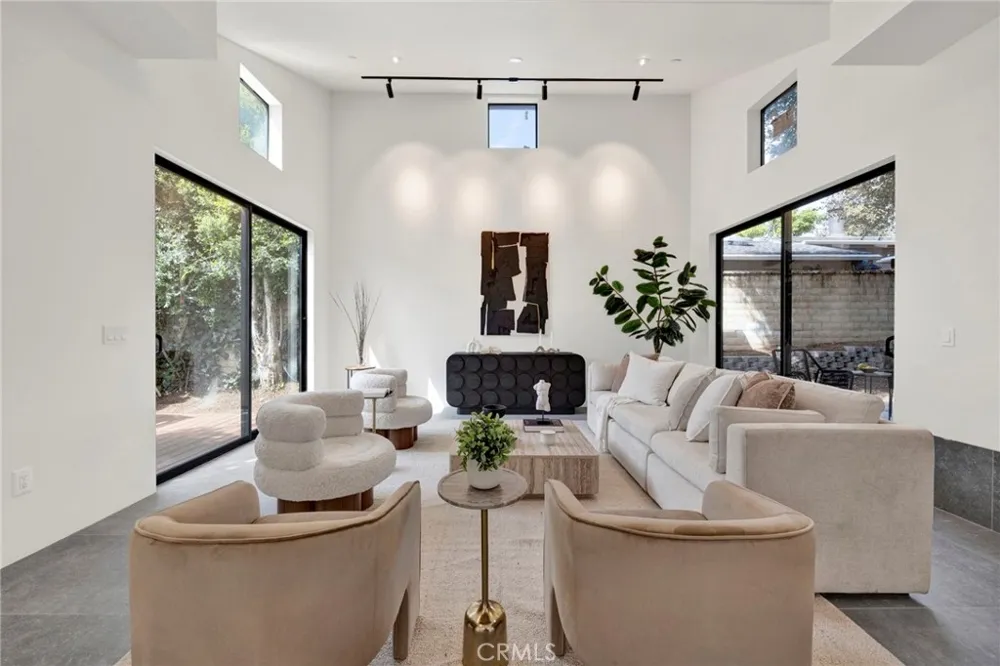 325 W Grandview Avenue Sierra Madre, CA 91024