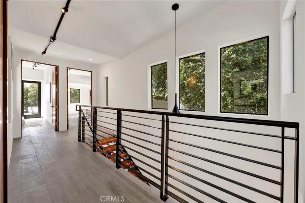 325 W Grandview Avenue Sierra Madre, CA 91024