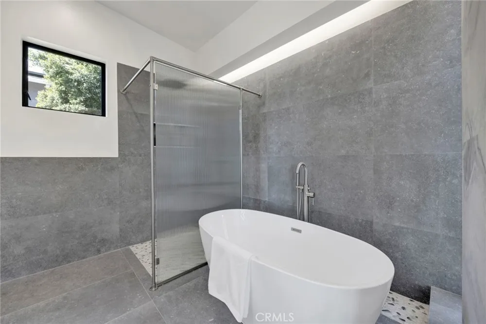 325 W Grandview Avenue Sierra Madre, CA 91024