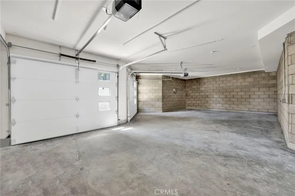325 W Grandview Avenue Sierra Madre, CA 91024
