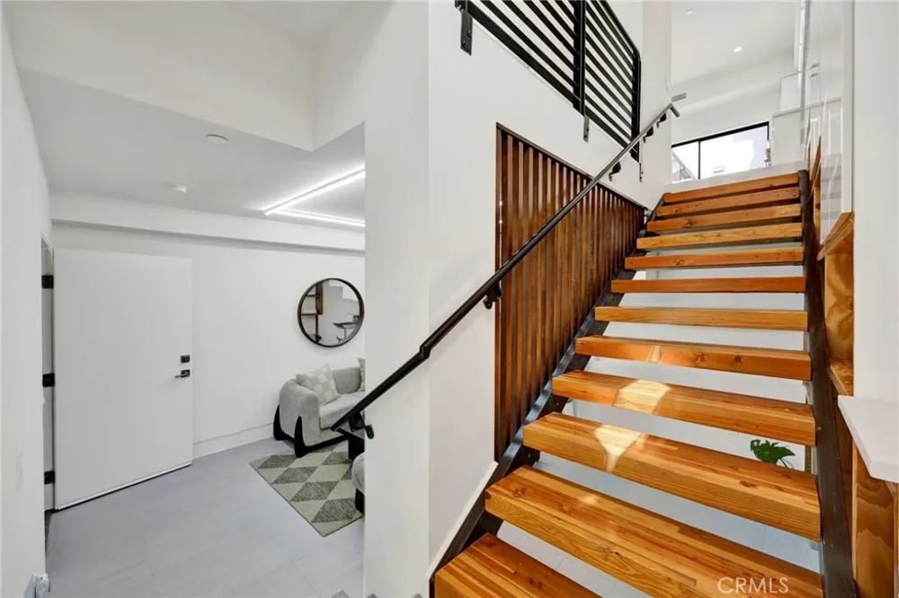 325 W Grandview Avenue Sierra Madre, CA 91024