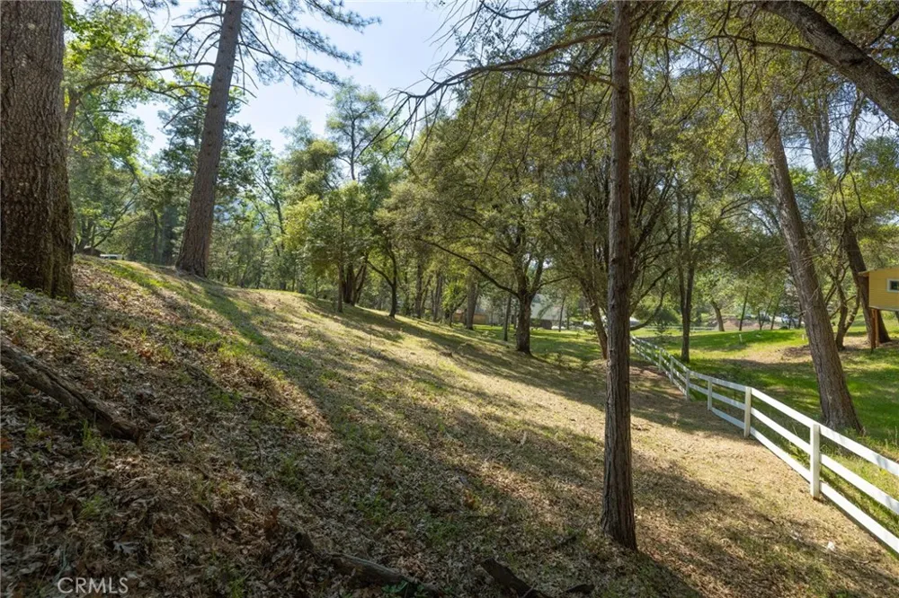 1 Oak Lane Oakhurst, CA 93644