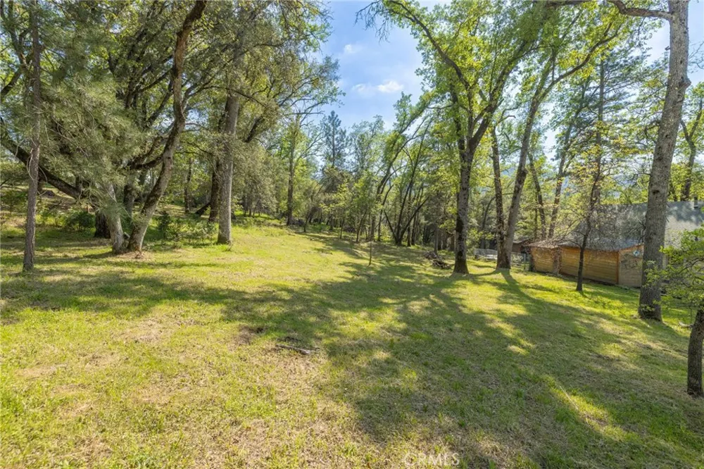 1 Oak Lane Oakhurst, CA 93644