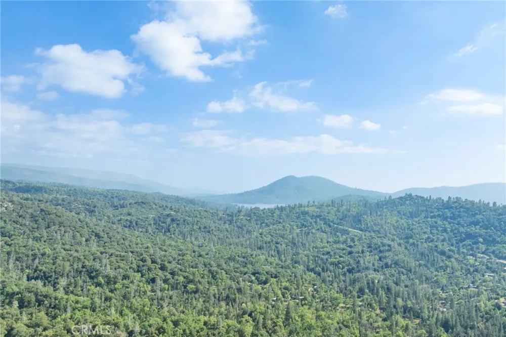 1 Oak Lane Oakhurst, CA 93644