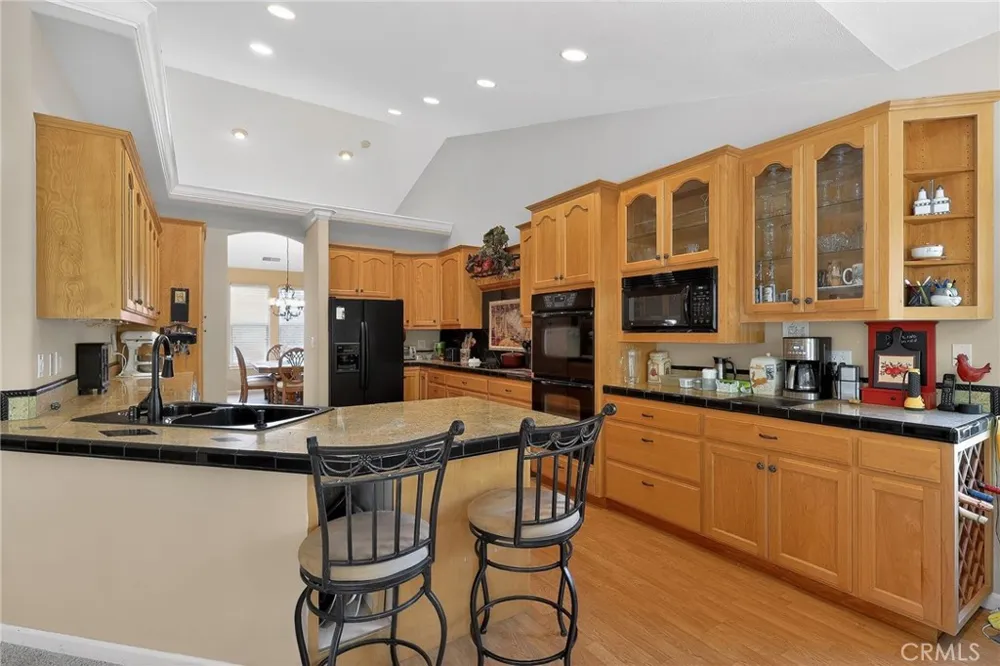 19370 Park Ridge Hidden Valley Lake, CA 95467