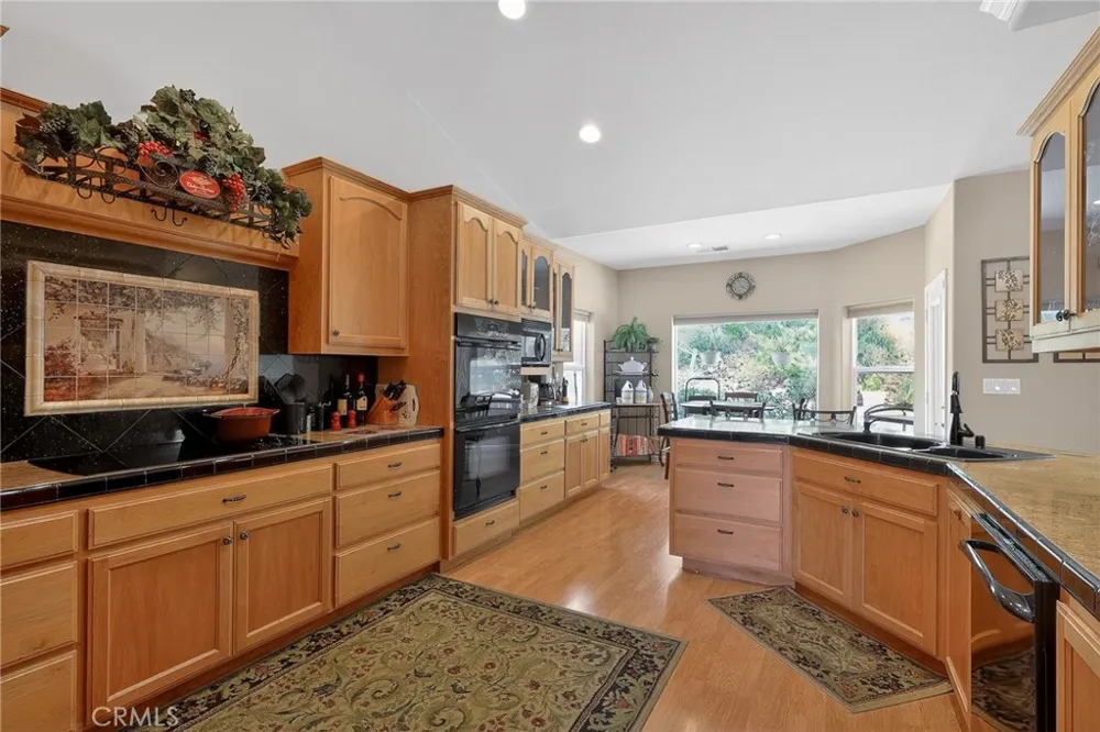 19370 Park Ridge Hidden Valley Lake, CA 95467