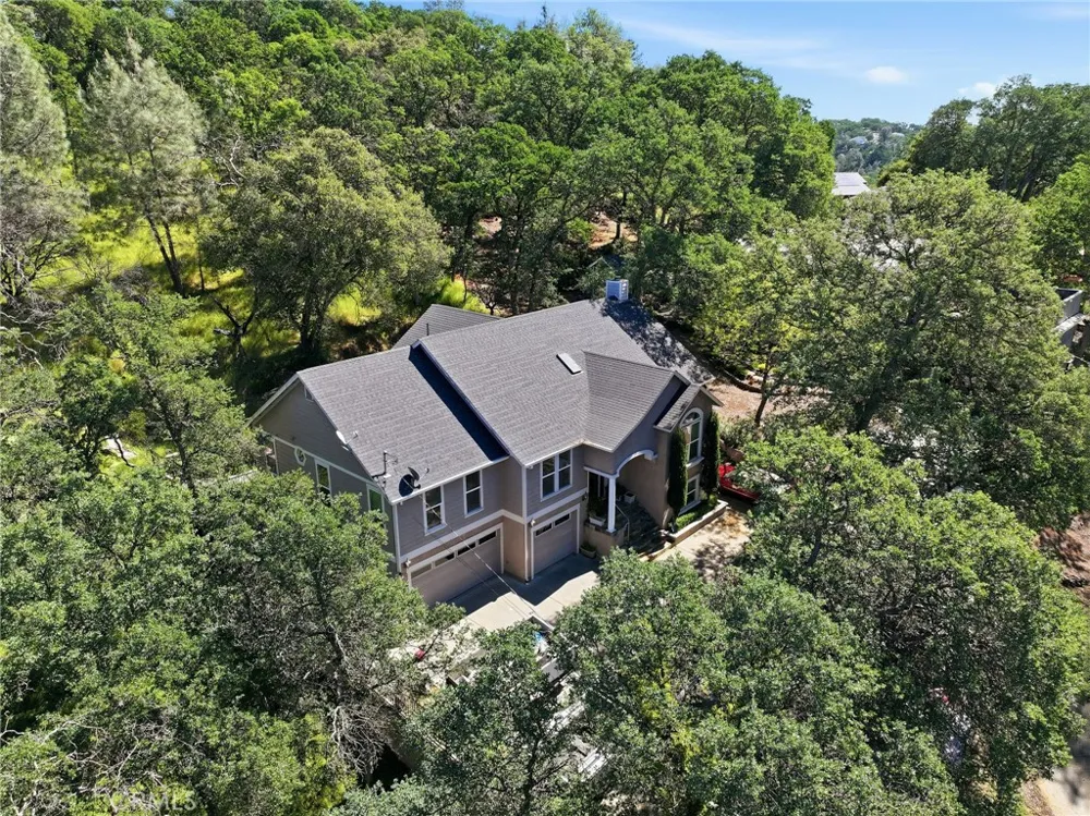 19370 Park Ridge Hidden Valley Lake, CA 95467