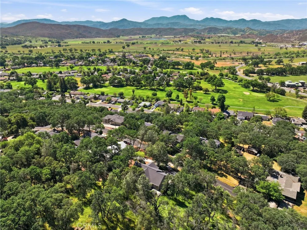 19370 Park Ridge Hidden Valley Lake, CA 95467