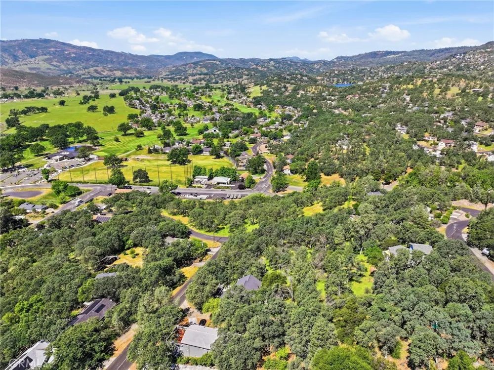 19370 Park Ridge Hidden Valley Lake, CA 95467