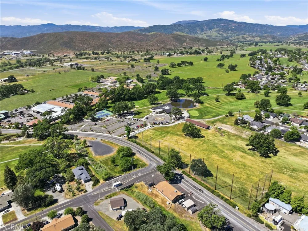 19370 Park Ridge Hidden Valley Lake, CA 95467